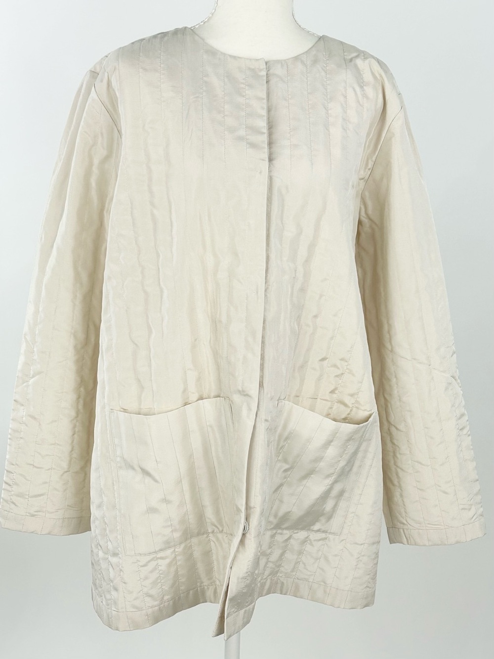 Eileen Fisher 100% Silk Quilted Jacket M Bone Ivory Snap Front Pockets